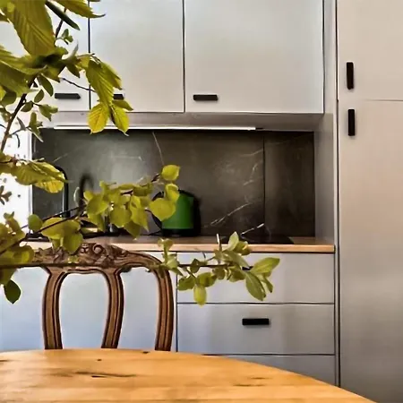 2 Bedroom Stunning In Semesterbostad